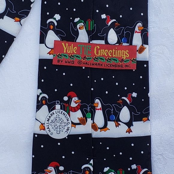 Men's Silk Neck Tie Holiday Theme Penguins - Picture 4 of 4